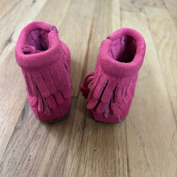 Minnetonka pink boots - Picture 7 of 8